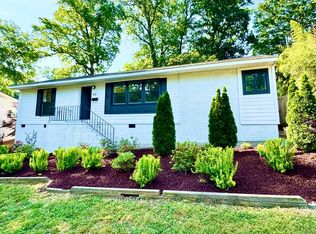 652 Manhasset Rd, Charlotte, NC 28209