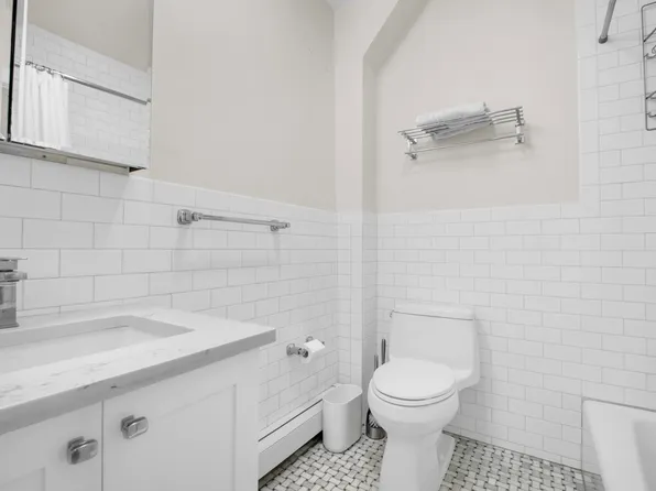 307 East 10th Street image 10 of 10