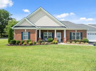 7506 Dress Blue Dr, Mechanicsville, VA 23116