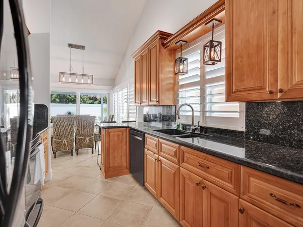 147 Sand Pine Drive, Jupiter, FL 33477