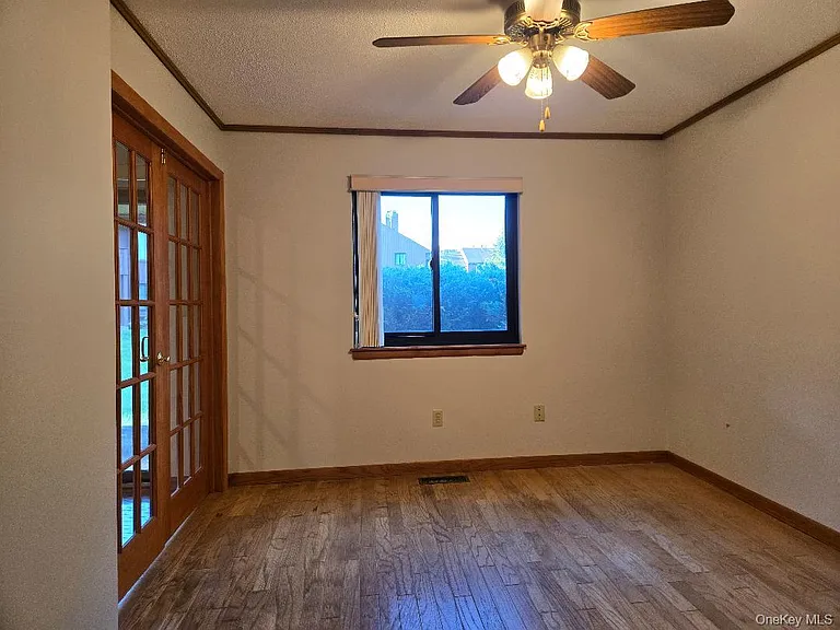 731 Panorama Dr — Photo 13