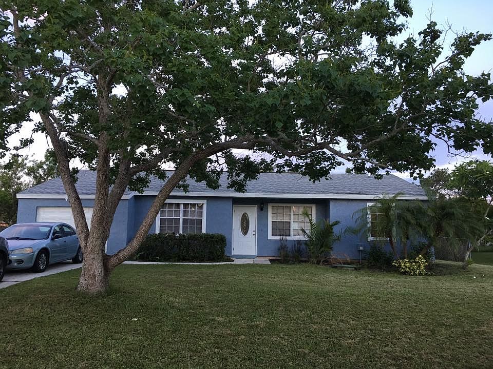1st image of 2259 SE Charleston Dr