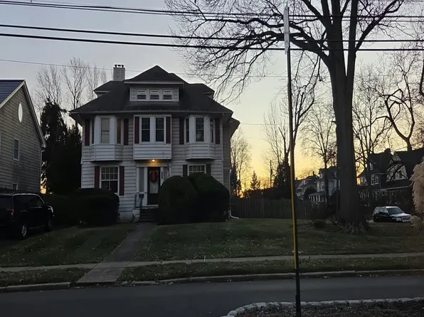 304 S Euclid Ave, Westfield, NJ 07090