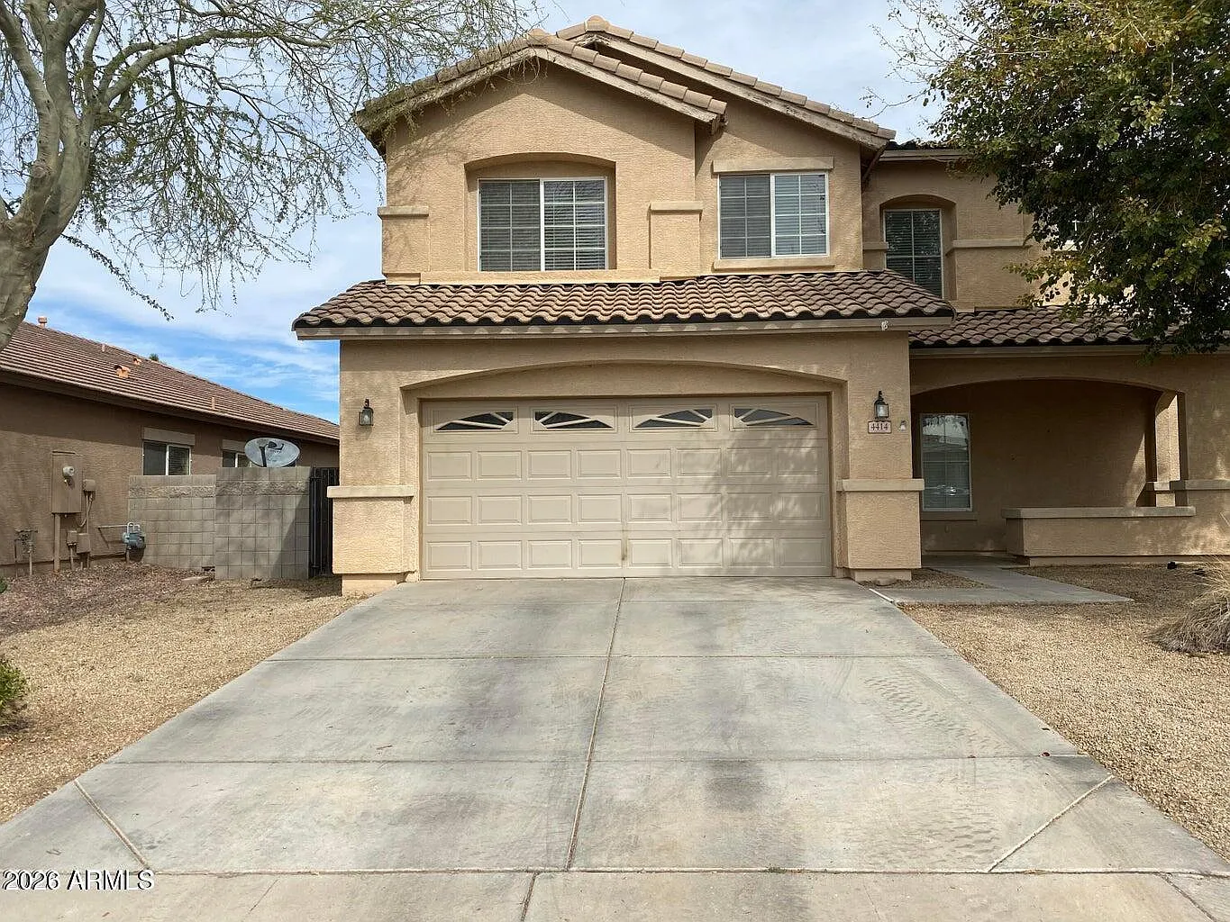 4 bed, 2.5 bath, 2337 sqft, $2,300 — Photo 3