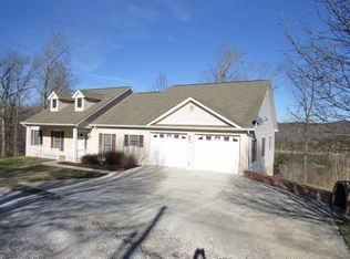 108 Spring Cliff Dr, Monticello, KY 42633