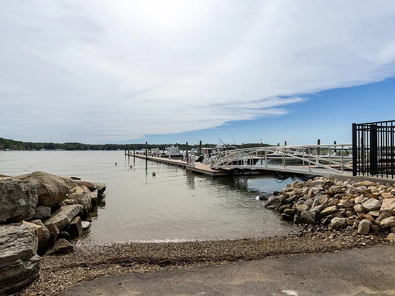 28 Little Bay Dr #28 — Photo 49