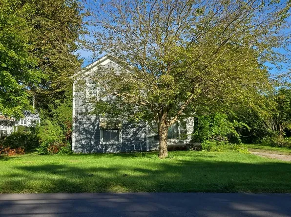 359 N 6th St, Fulton, NY 13069
