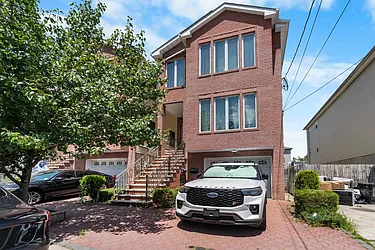 108 Kearney Avenue