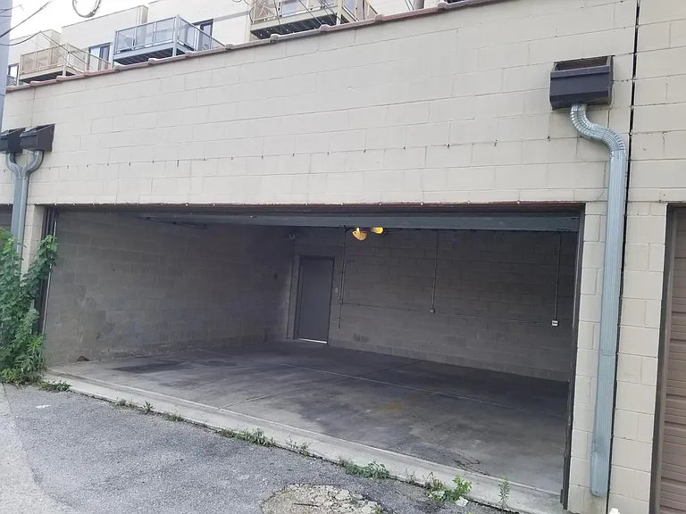 2432 W Madison St #3 — Photo 9