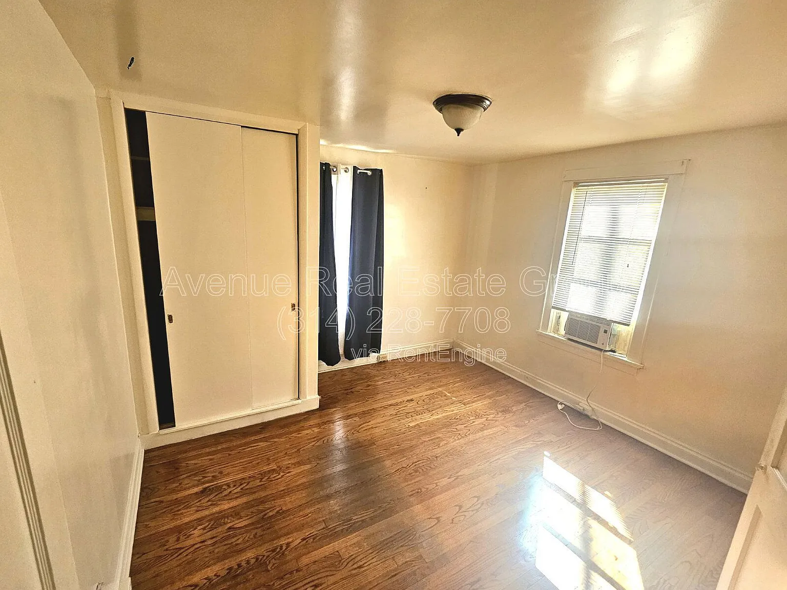 2 bed, 1.0 bath, 905 sqft, $1,075 — Photo 4