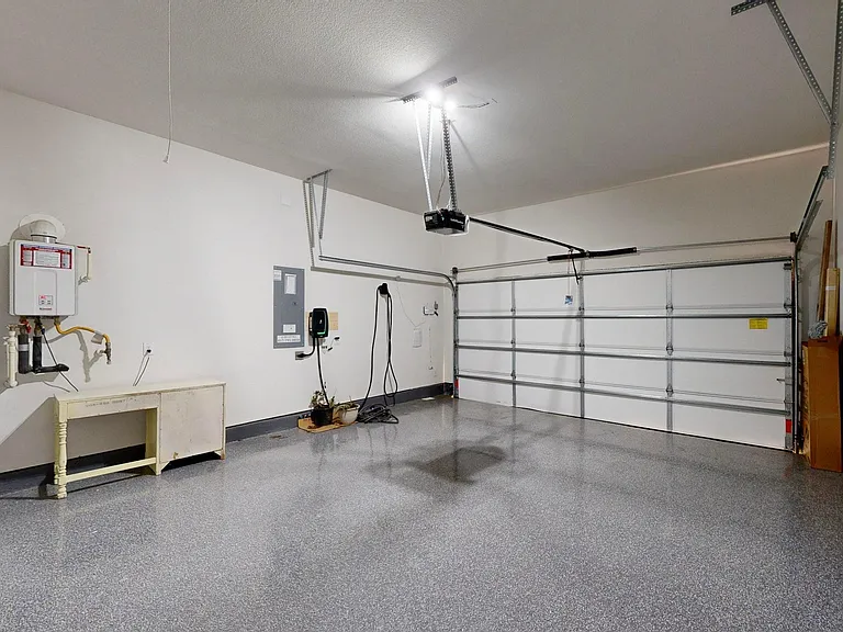 9826 Polk St — Photo 28
