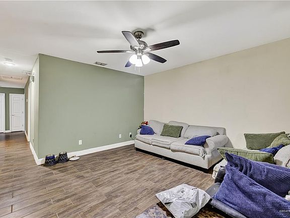 4th image of 444 Cripple Creek Cir