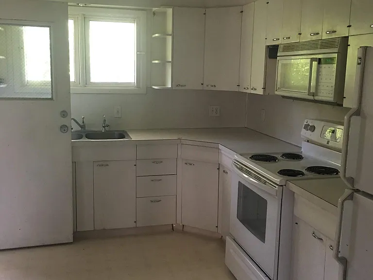 517 S 13th Ave — Photo 11