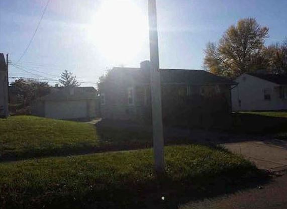 2nd image of 2584 Danz Ave