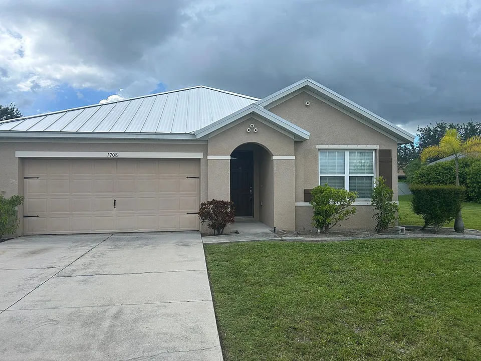 1708 SW 1st Ave