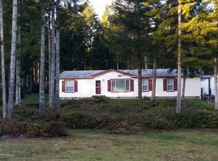 351 E Leffler Loop Rd, Grapeview, WA 98546