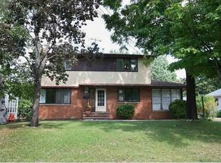 2901 Townview Ave NE, Minneapolis, MN 55418