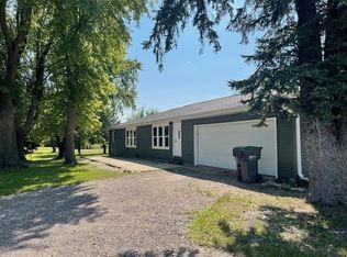 N5197 Harvey Rd, Jefferson, WI 53549