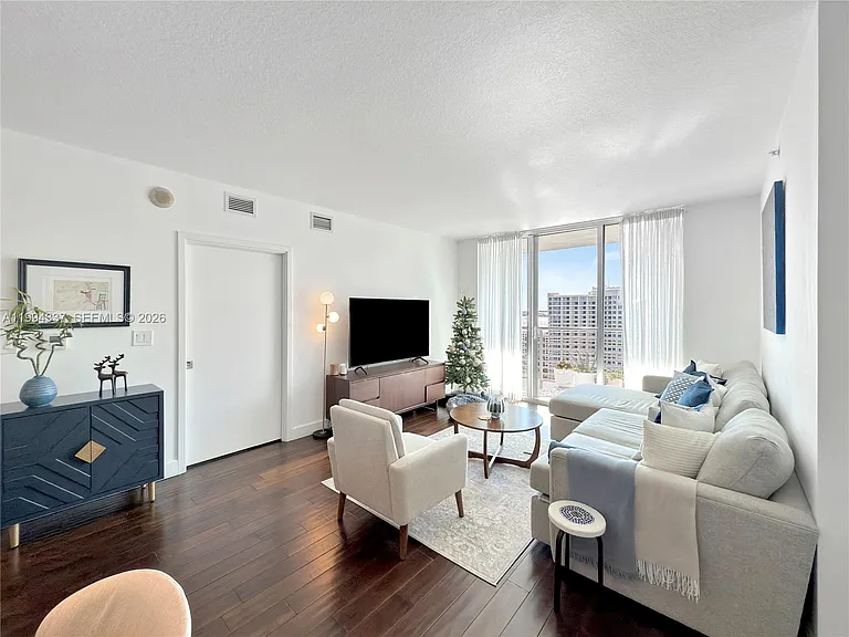 335 Biscayne Blvd #2905 — Photo 6