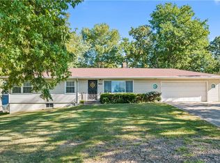 9112 W 51st St, Merriam, KS 66203
