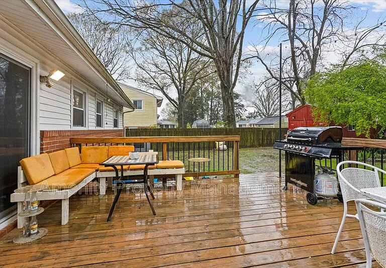 409 Caren Dr — Photo 23