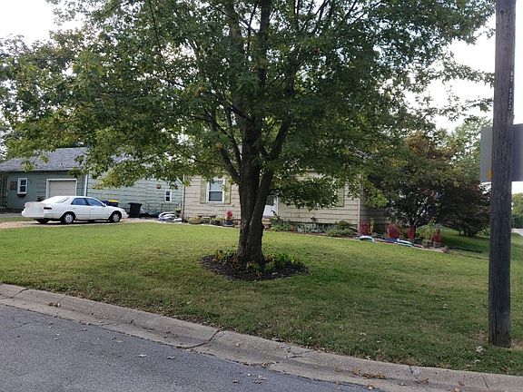 2nd image of 5500 Glenwood St