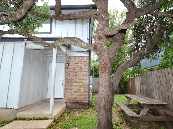 1202 Southport Dr APT D, Austin, TX 78704