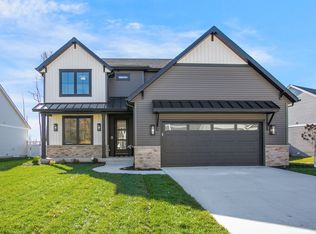 12866 Brick Rd, Granger, IN 46530