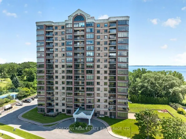 1000 King St W #1005, Kingston, ON K7M 8H3