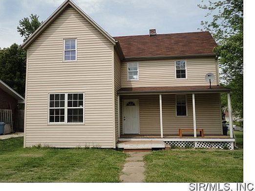 1st image of 202 W Zupan St