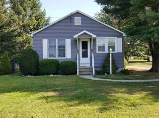 88 Main St, Poestenkill, NY