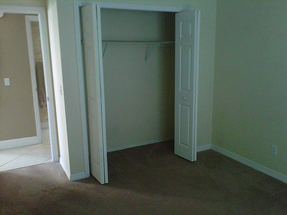 4th image of 7826 Farnsworth Ct