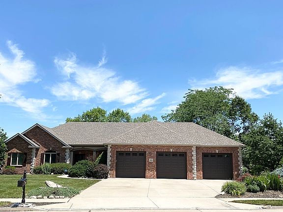 2nd image of 4903 Garden Grove Dr