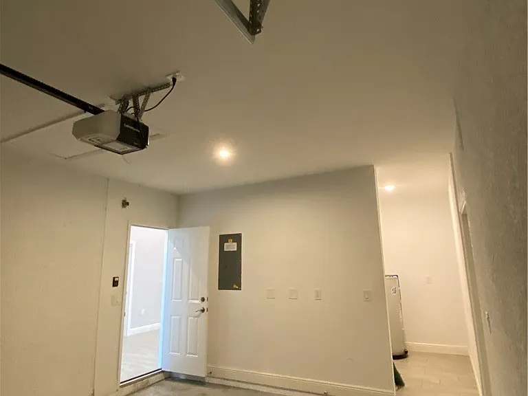 2215 Hogan Dr — Photo 16