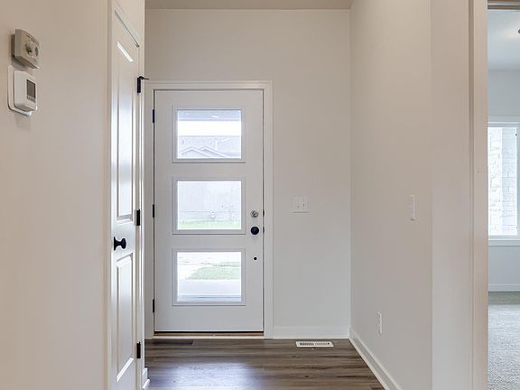 3rd image of 5505 Arrowhead Ln