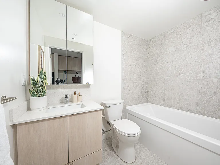 2908 W 4th Ave #611 — Photo 10