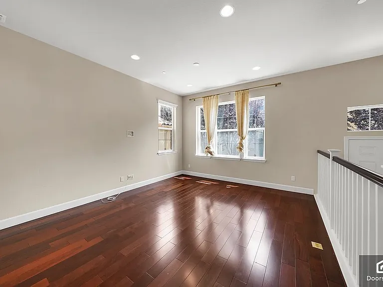 73 Paterson Pl — Photo 15