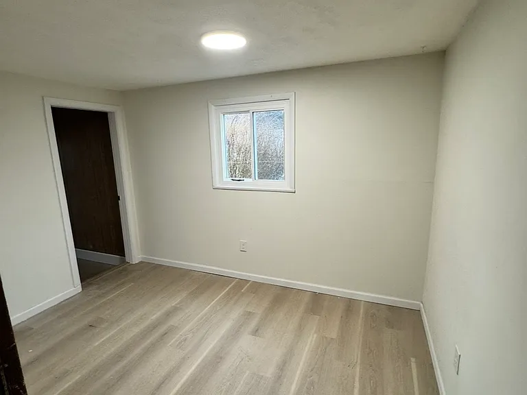 4910 Majestic Dr E — Photo 3
