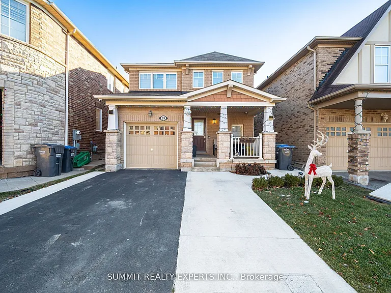 39 Donomore Dr #UPPER — Photo 2