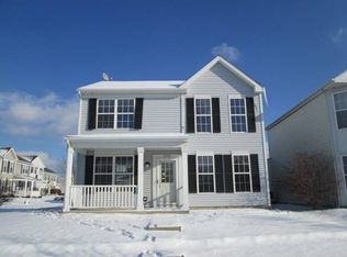 1058 Symphony Dr, Aurora, IL 60504