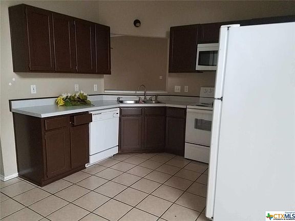 3rd image of 5007 Topsey Dr