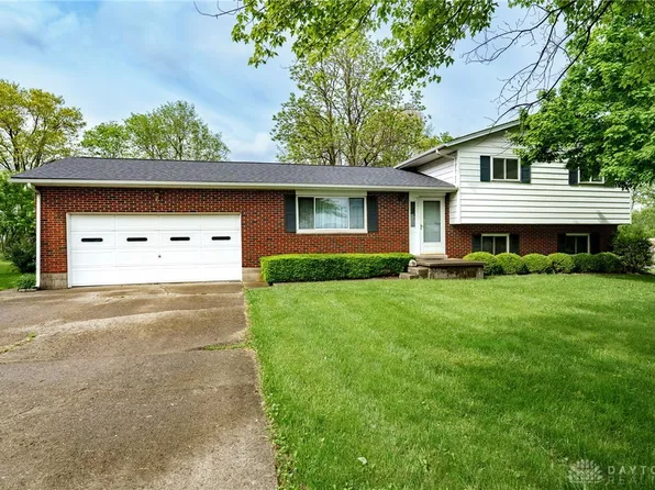 11237 Hemple Rd, Farmersville, OH 45325