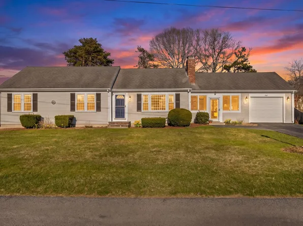 8 Captain Percival Road, South Yarmouth, MA 02664