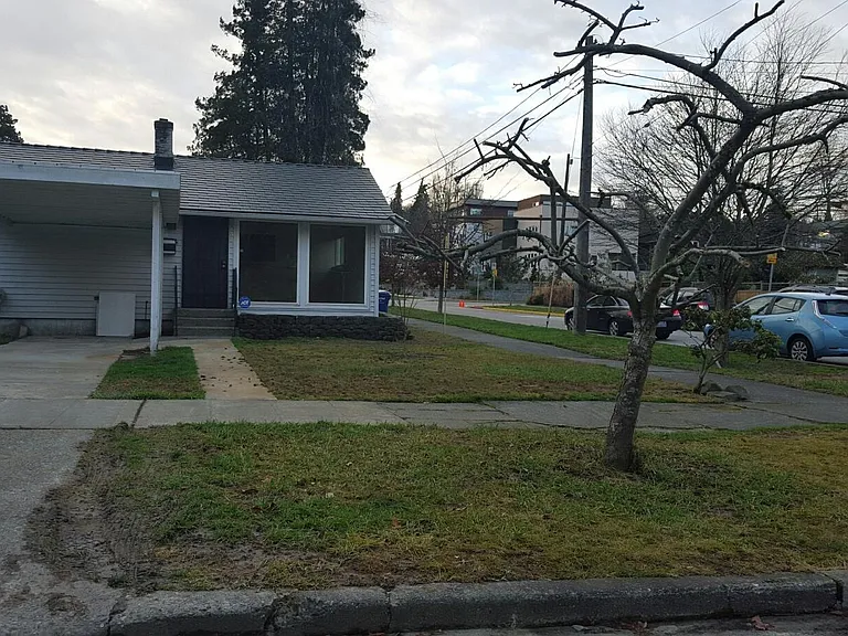 View of the front of the house