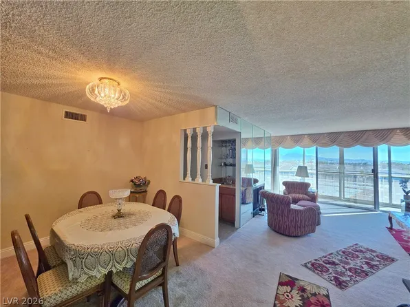 745 N Royal Crest Cir Unit 143, Las Vegas, NV 89169