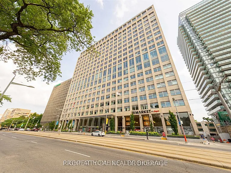 111 Saint Clair Ave W #1023 — Photo 12