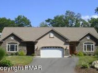 120 Lady Bug Ln, E Stroudsburg, PA 18301