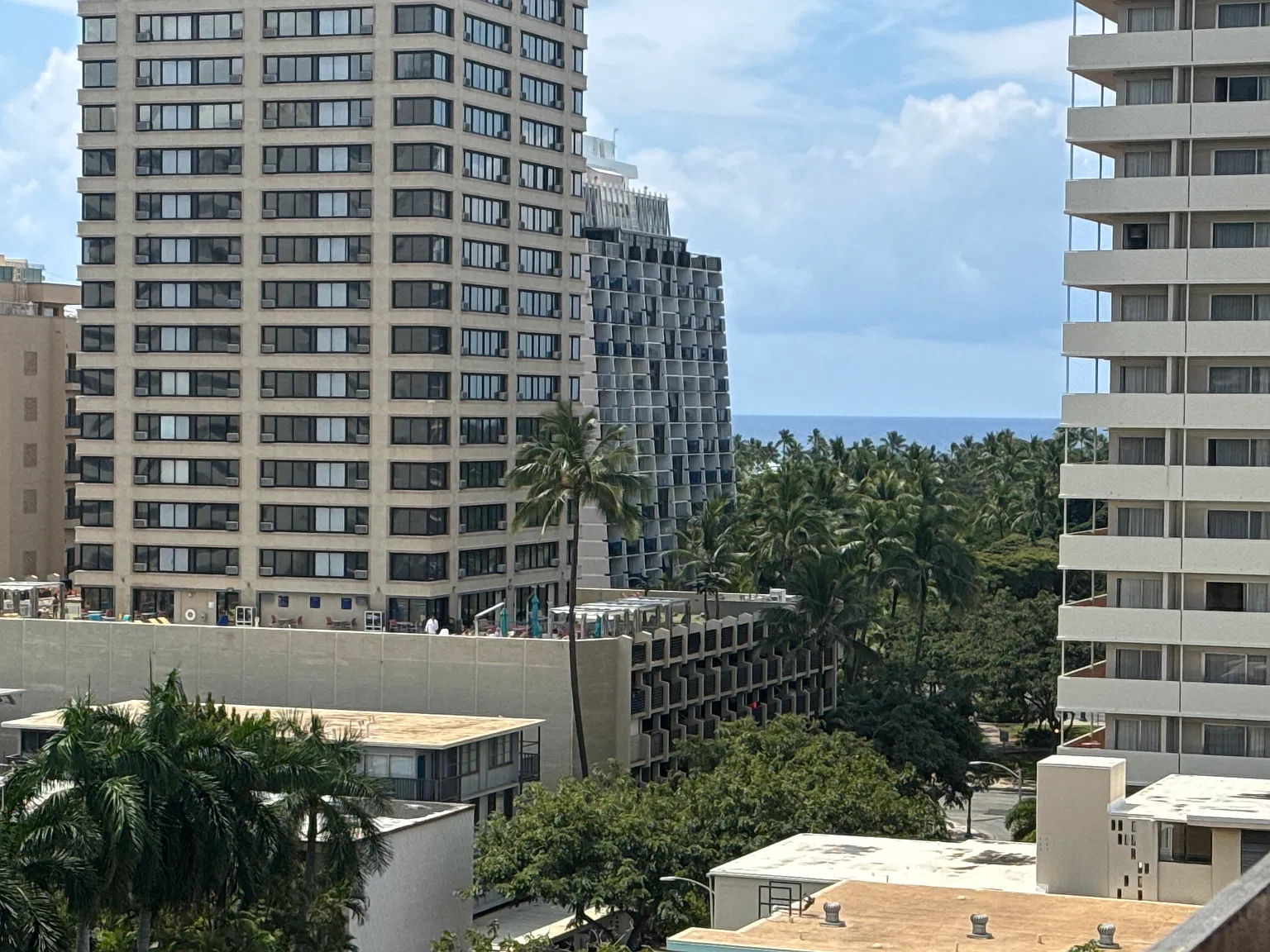2029 Ala Wai Blvd — Photo 1