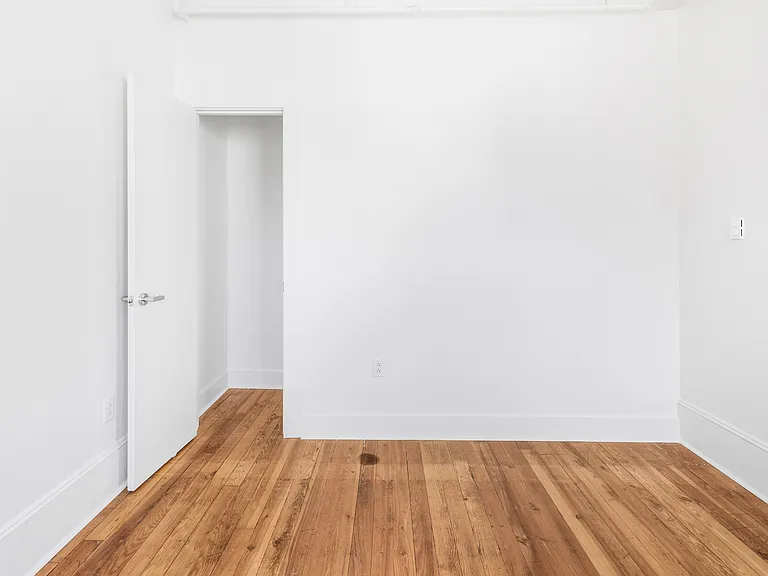 Cates Block Apartments — Photo 43