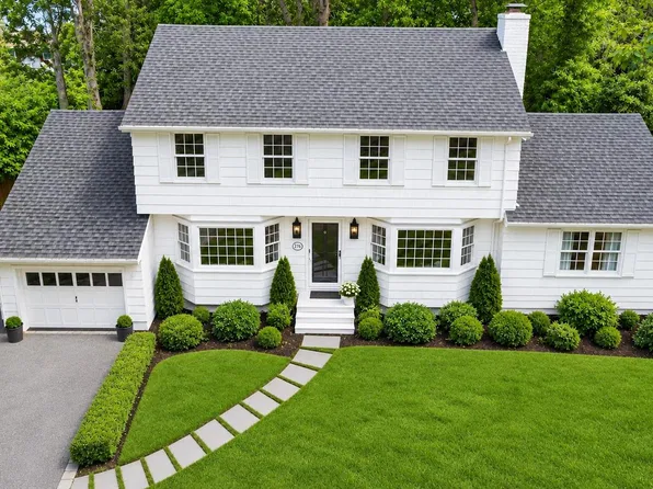 275 Pinewood Road, Cutchogue, NY 11935